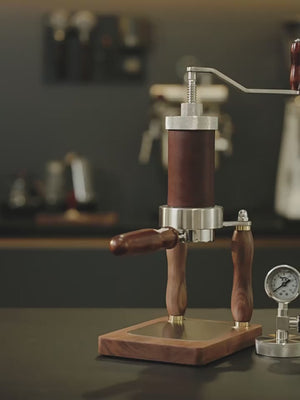 Aleman Nomad Hybrid Bærbar espressomaskin | Manuell og pneumatisk 2-i-1