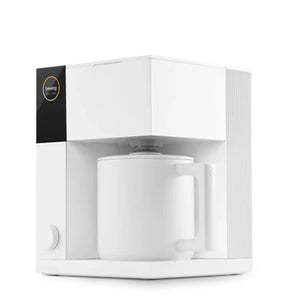 Hvit presisjonskaffetrakter med moderne design for håndbrygging, del av Fellow, Kaffetrakter, Siste nytt, alt om kaffe