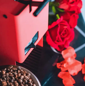 Aroma E.GO – Bærbar italiensk espressomaskin for pods - Barista og Espresso