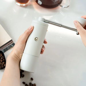 Kaffekvern C5 Pro hvit med sammenleggbart håndtak